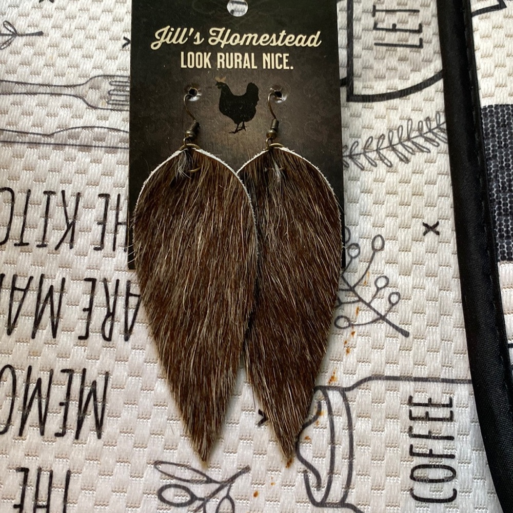 Red/brown and white petal XL earrings